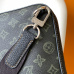 5Louis Vuitton Avenue Shoulder Bags #A22951
