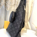 4Louis Vuitton Avenue Shoulder Bags #999934962