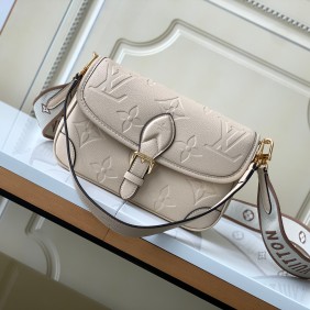 Louis Vuitton AAA+ Handbags #999935170