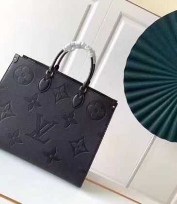 Louis Vuitton Handbags Black AAA 1:1 Quality #A25010