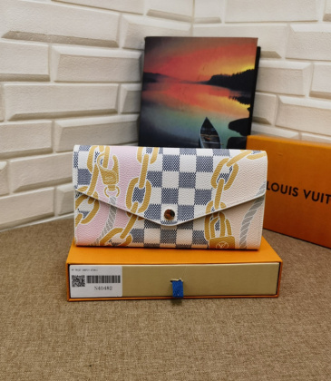 Louis Vuitton AAA+wallets #999934953