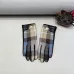 3Burberry Glove #A42913