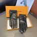 3Louis Vuitton Glove #A42905