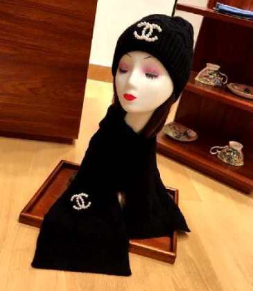 Chanel Scarf and hat #99899523