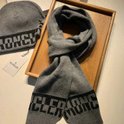 Moncler Wool knitted Scarf and cap #999909576