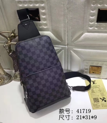 Louis Vuitton AAA+ Chest pack #813521