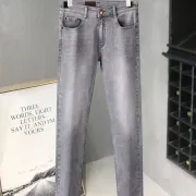 Louis Vuitton Jeans for MEN #A24940