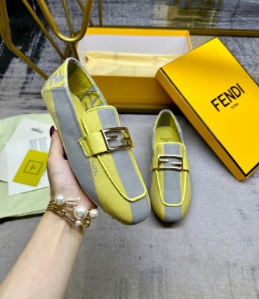 Fendi shoes for Women's Fendi Sneakers #A38565