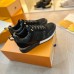5Louis Vuitton Shoes for Louis Vuitton Unisex Shoes #A30775