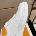 8Louis Vuitton Shoes for Men's Louis Vuitton Sneakers #99905927