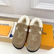 Louis Vuitton Shoes for Women's Louis Vuitton Sneakers #A44421