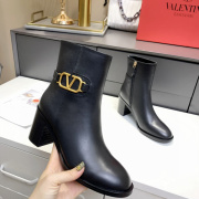 Valentino Shoes for VALENTINO boots for women #999914640